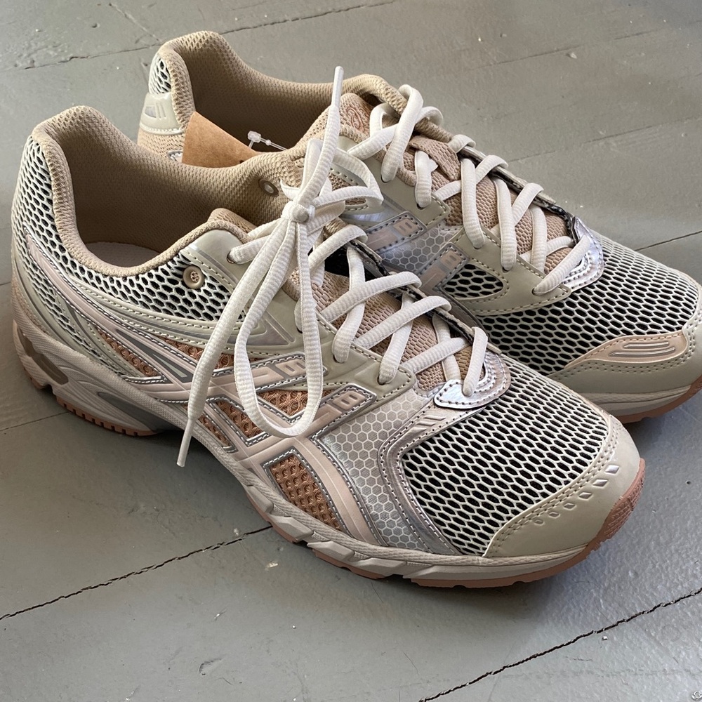 Asics Women's Mesh Running Sneakers in Beige and Light Pink